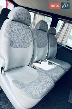 Минивэн Volkswagen Transporter 2005 в 