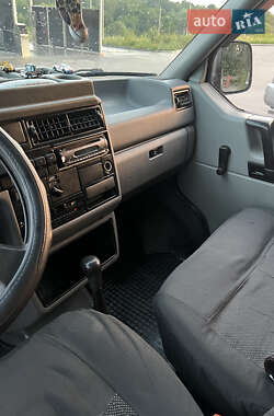 Минивэн Volkswagen Transporter 1995 в 