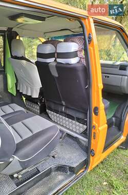 Минивэн Volkswagen Transporter 2002 в 