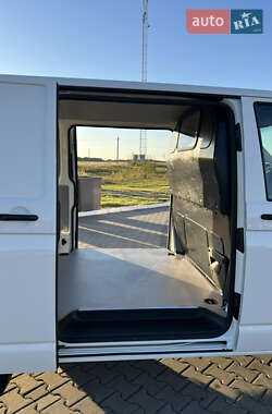 Грузовой фургон Volkswagen Transporter 2020 в 