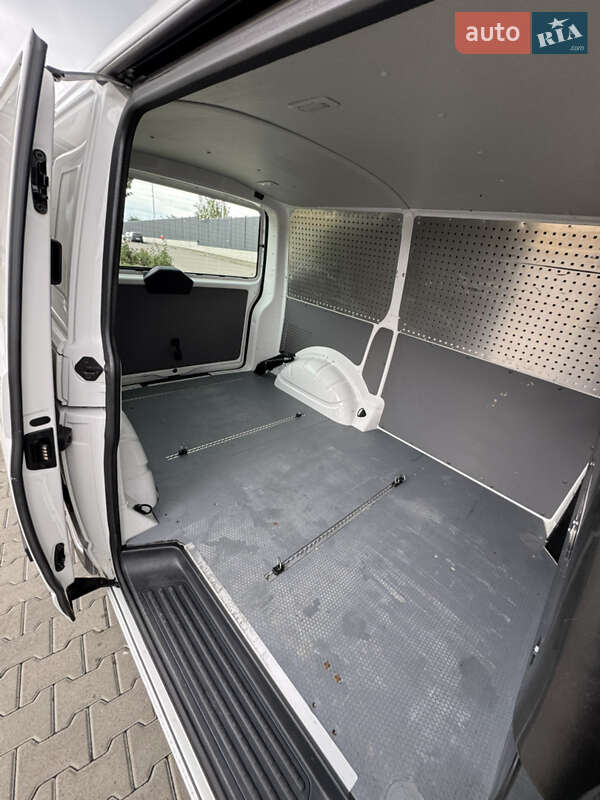 Грузовой фургон Volkswagen Transporter 2021 в Луцке
