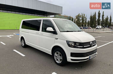 Минивэн Volkswagen Transporter 2016 в 