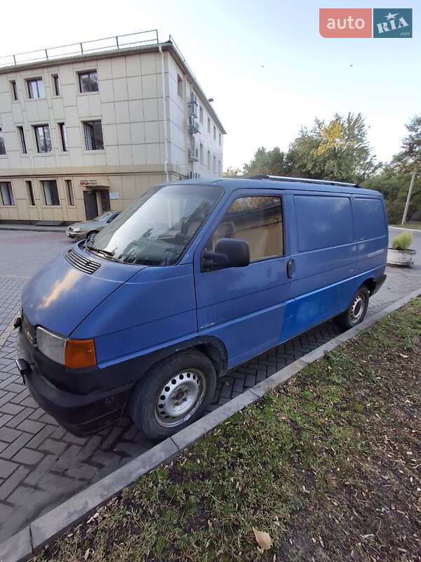 Грузовой фургон Volkswagen Transporter 1994 в 
