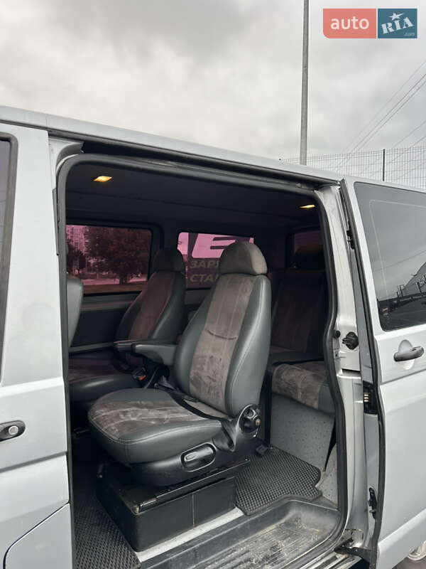 Минивэн Volkswagen Transporter 2010 в Чернигове