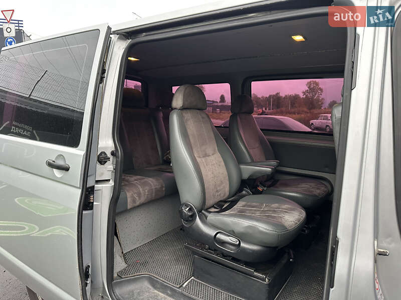 Минивэн Volkswagen Transporter 2010 в Чернигове