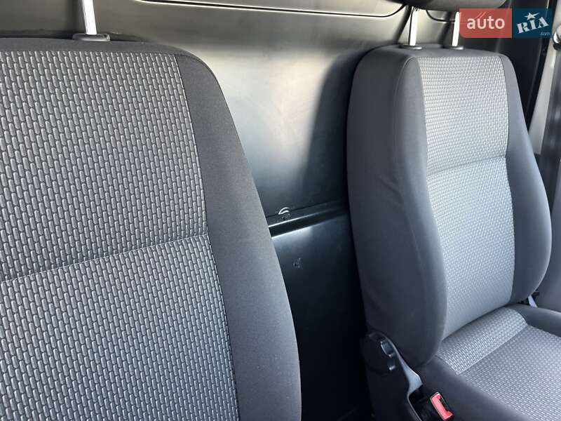 Грузовой фургон Volkswagen Transporter 2020 в Золочеве