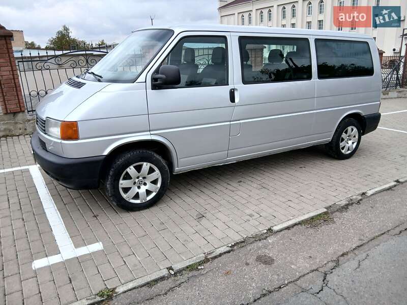 Минивэн Volkswagen Transporter 2003 в Ровно