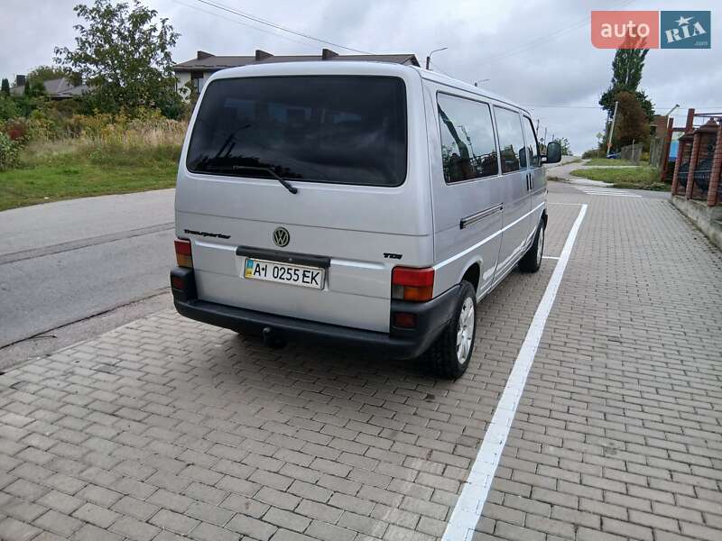 Минивэн Volkswagen Transporter 2003 в Ровно