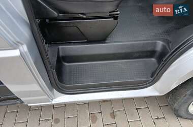 Минивэн Volkswagen Transporter 2003 в 