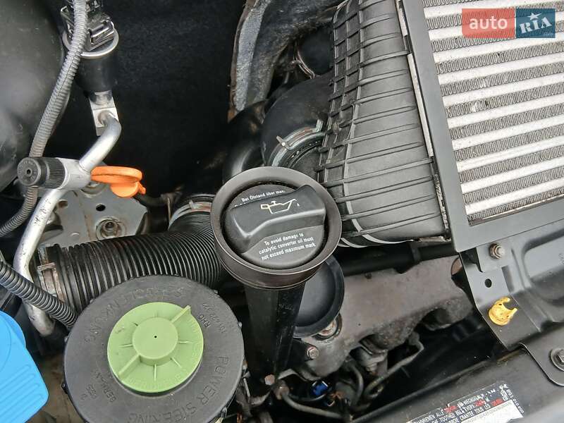 Минивэн Volkswagen Transporter 2003 в Ровно