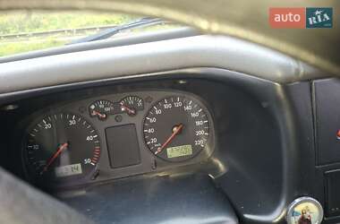 Минивэн Volkswagen Transporter 2001 в 