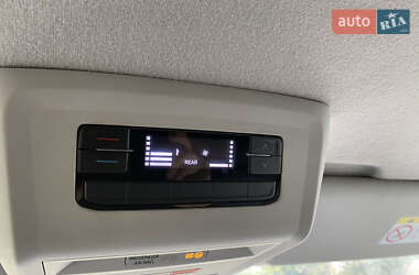 Грузовой фургон Volkswagen Transporter 2021 в 