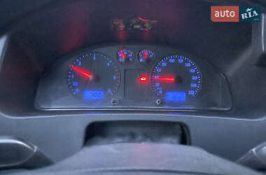 Минивэн Volkswagen Transporter 2006 в 