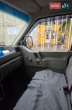 Минивэн Volkswagen Transporter 2000 в 