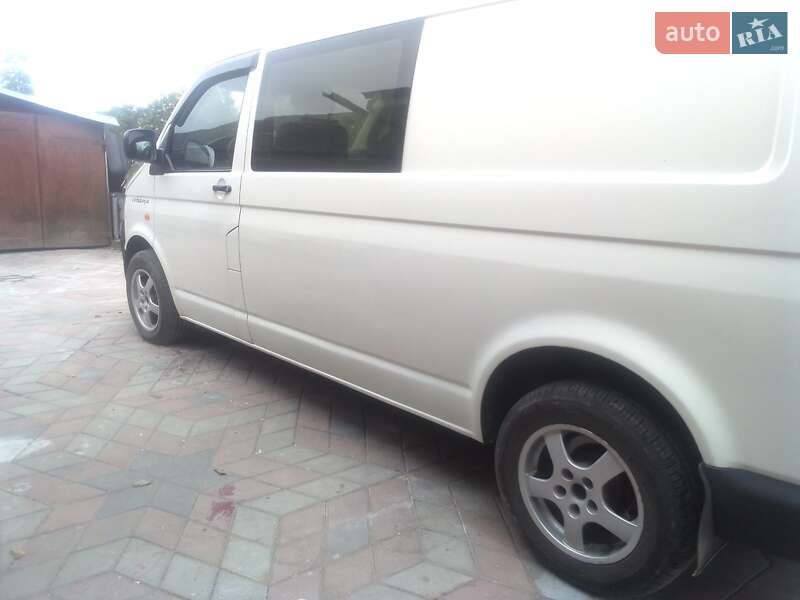 Вантажопасажирський фургон Volkswagen Transporter 2006 в Вінниці фото 2 Вантажопасажирський фургон Volkswagen Transporter 2006 в Вінниці