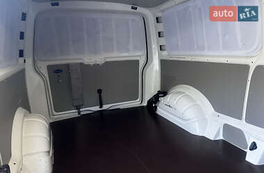 Вантажний фургон Volkswagen Transporter 2017 в 