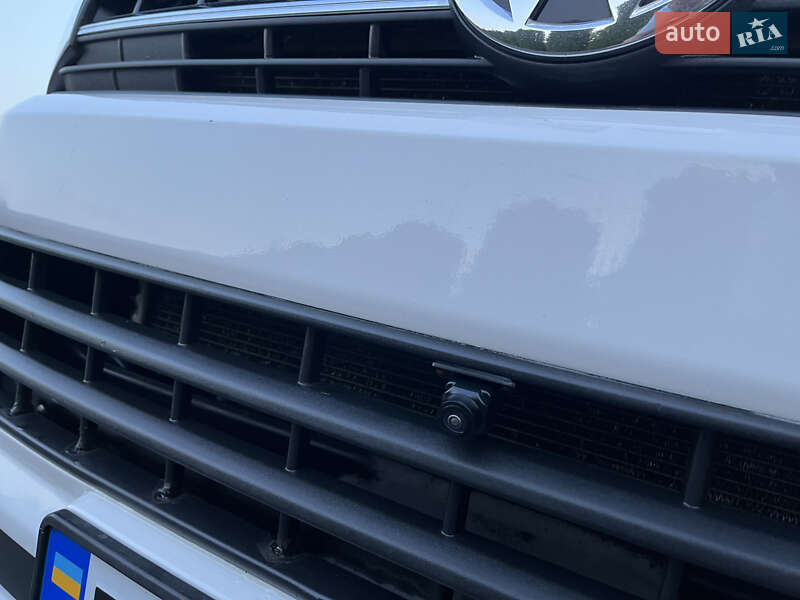 Минивэн Volkswagen Transporter 2016 в Львове