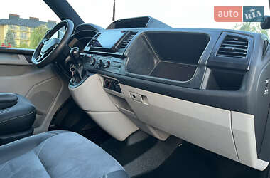 Минивэн Volkswagen Transporter 2016 в 