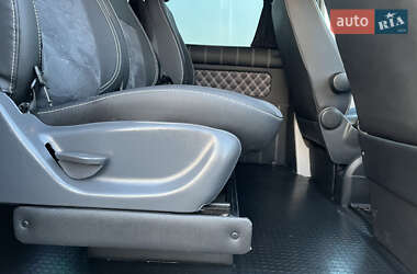 Минивэн Volkswagen Transporter 2016 в 