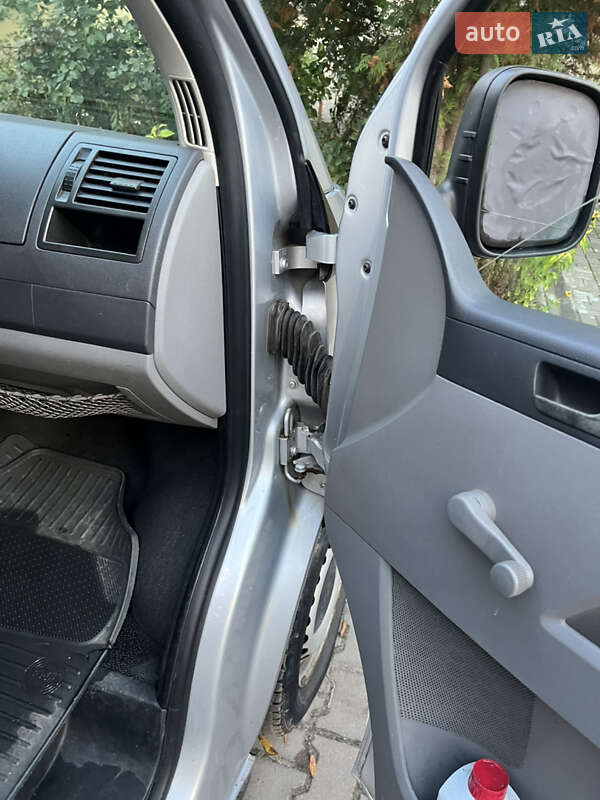 Минивэн Volkswagen Transporter 2005 в Сумах