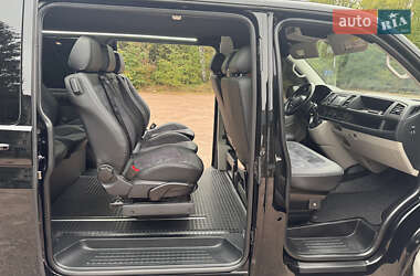 Минивэн Volkswagen Transporter 2019 в 