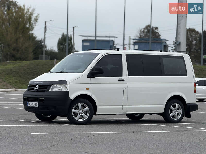 Минивэн Volkswagen Transporter 2004 в Виннице