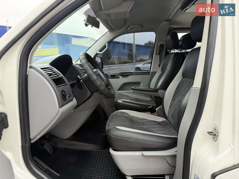 Минивэн Volkswagen Transporter 2004 в Виннице