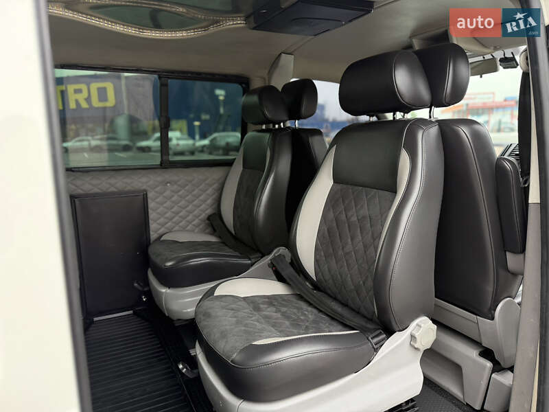 Минивэн Volkswagen Transporter 2004 в Виннице