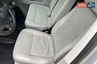 Минивэн Volkswagen Transporter 2009 в 