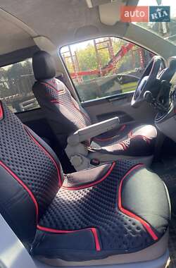 Минивэн Volkswagen Transporter 2004 в 