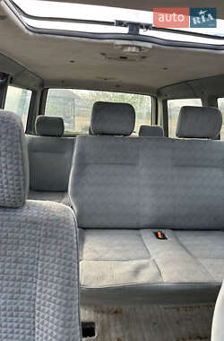Минивэн Volkswagen Transporter 1993 в 