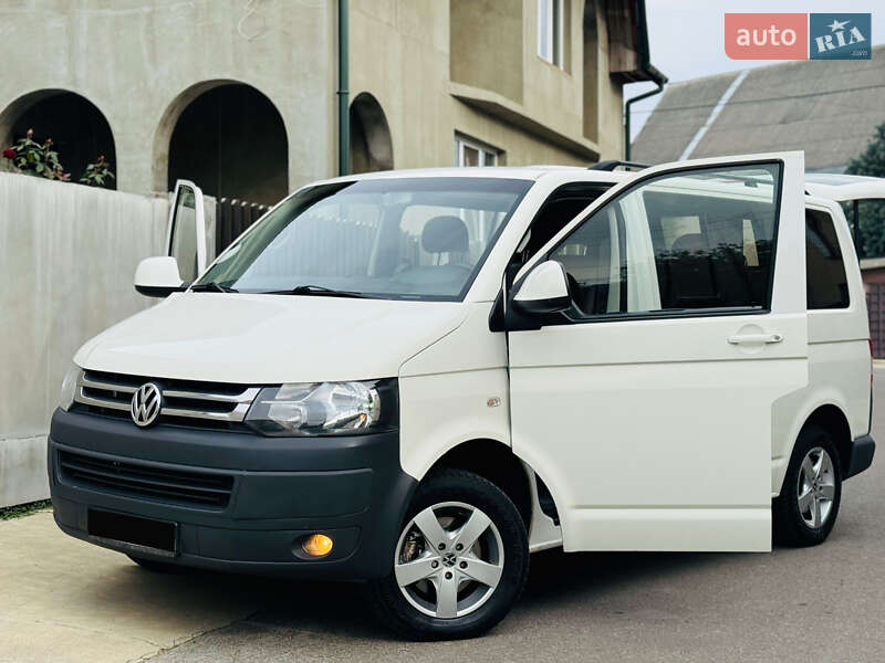 Минивэн Volkswagen Transporter 2010 в Солотвине