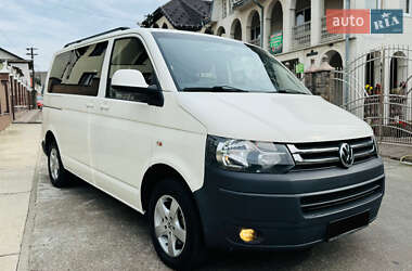 Минивэн Volkswagen Transporter 2010 в 