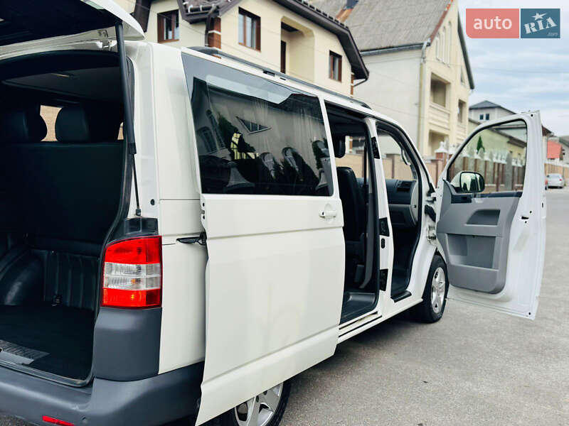 Минивэн Volkswagen Transporter 2010 в Солотвине