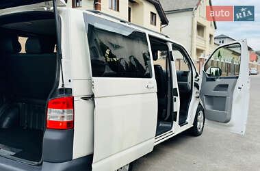 Минивэн Volkswagen Transporter 2010 в 