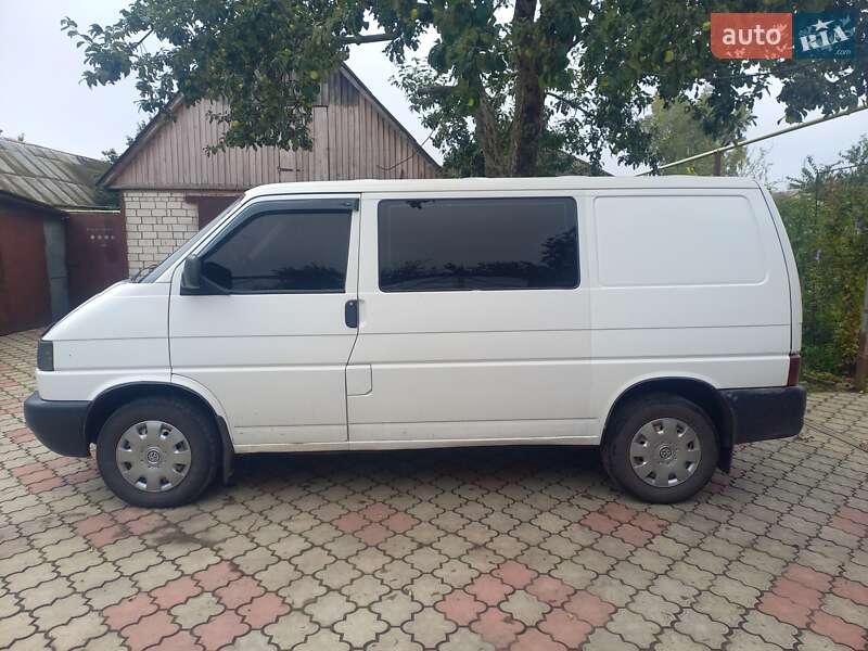 Минивэн Volkswagen Transporter 2000 в Ровно