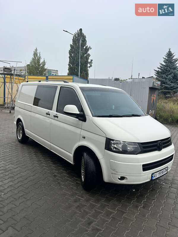 Грузовой фургон Volkswagen Transporter 2012 в 