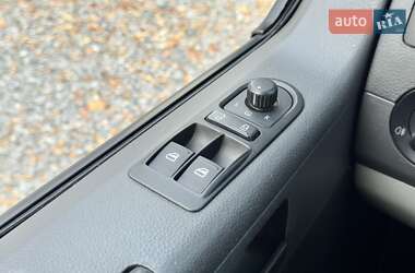 Микроавтобус грузовой (до 3,5т) Volkswagen Transporter 2014 в 