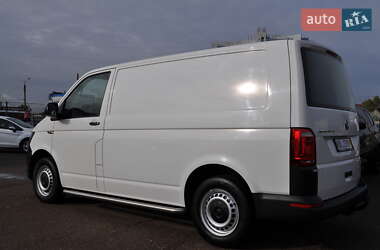 Грузовой фургон Volkswagen Transporter 2018 в 