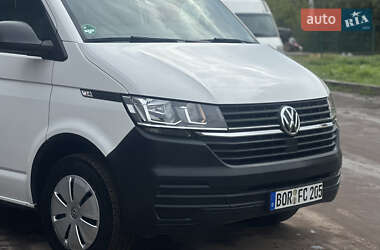 Грузовой фургон Volkswagen Transporter 2023 в 