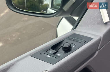 Грузовой фургон Volkswagen Transporter 2023 в 