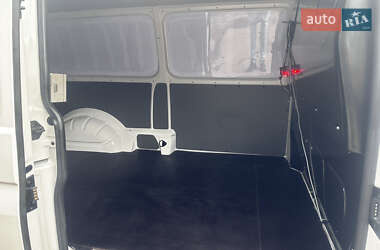 Грузовой фургон Volkswagen Transporter 2023 в 
