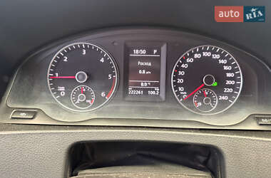 Минивэн Volkswagen Transporter 2011 в 