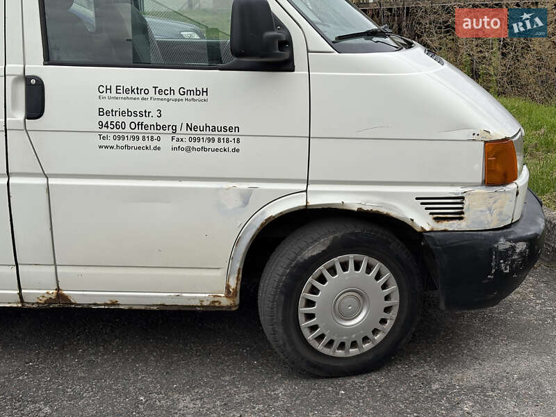 Минивэн Volkswagen Transporter 2001 в Буске
