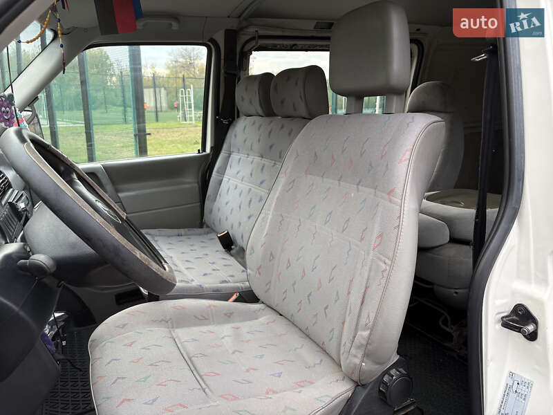 Минивэн Volkswagen Transporter 2001 в Буске
