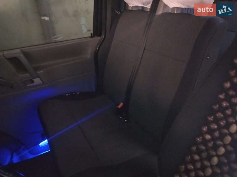 Минивэн Volkswagen Transporter 2001 в Сколе