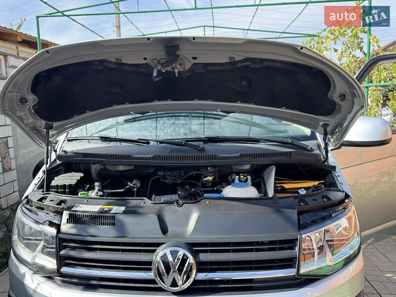 Минивэн Volkswagen Transporter 2017 в Полтаве