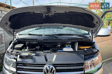 Минивэн Volkswagen Transporter 2017 в 