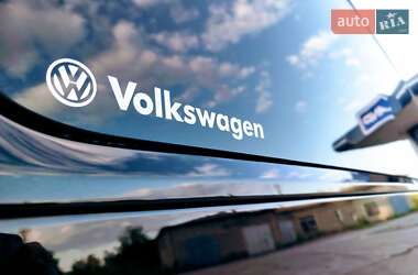 Минивэн Volkswagen Transporter 2019 в 