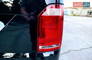 Минивэн Volkswagen Transporter 2019 в 